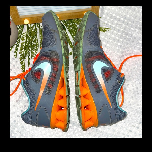 Nike Reax Run (599562-008) Size 9 Gray/Orange/Teal. 🏋️‍♀️ - Picture 3 of 8
